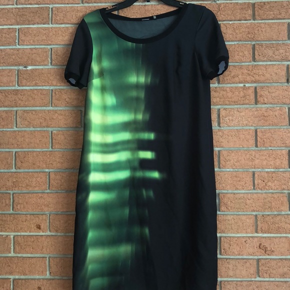 Elie Tahari Dresses & Skirts - 💚ELIE TAHARI💚SPLASH OF COLOR SHIFT DRESS💚
